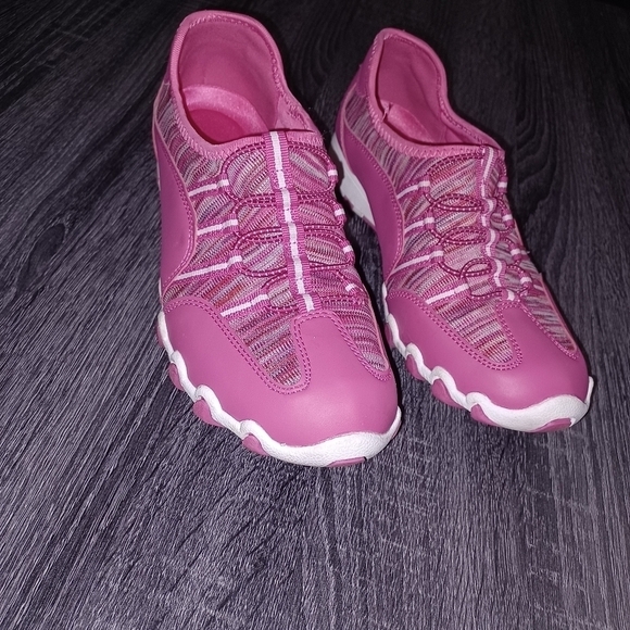 Comfortview- Pink Sneaker Slip Ons-W Sz 9 Medium - Picture 2 of 8